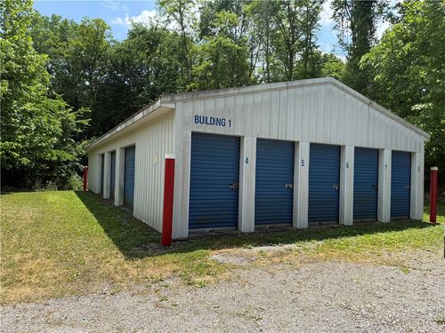 941 Clyde St, Wampum, PA, 16157-4409 | Card Image