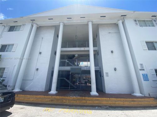 apt-305-13700 Ne 6th Ave, North Miami, FL, 33161-3758 | Card Image
