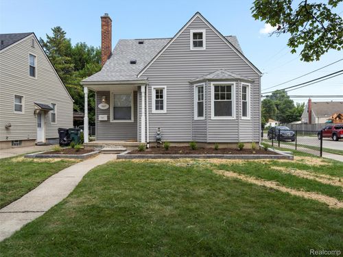 1027 S Wilson Ave, Royal Oak, MI, 48067-5015 | Card Image