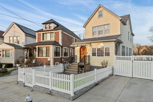 247 91st Ave, Bellerose, NY, 11426-1514 | Card Image