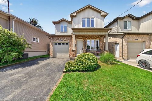 17 Grantham Ave S, St. Catharines, ON, L2P3B3 | Card Image