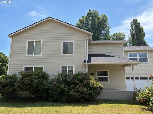 451 Oak Ter, Sweet Home, OR, 97386-3331 | Card Image