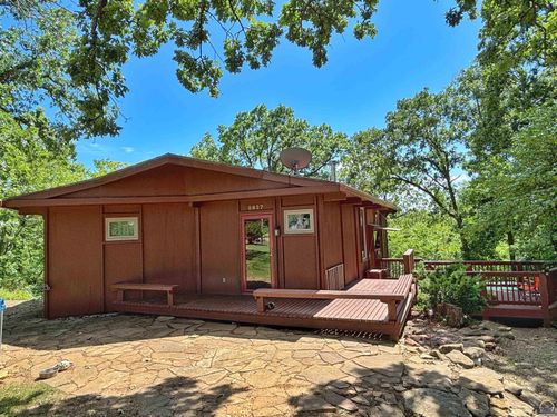 8827 Greenwood Ave, Ozawkie, KS, 66070-5115 | Card Image