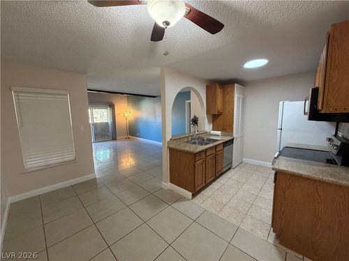201-1515 E Reno Avenue, Las Vegas, NV, 89119 | Card Image
