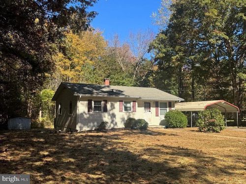 9263 Ladysmith Rd, RUTHER GLEN, VA, 22546-3001 | Card Image