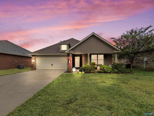 83 Olde Dogwood Trl, Decatur, AL, 35603-7501 | Card Image