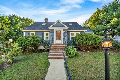 9 Priscilla Ln, Winchester, MA, 01890-4020 | Card Image