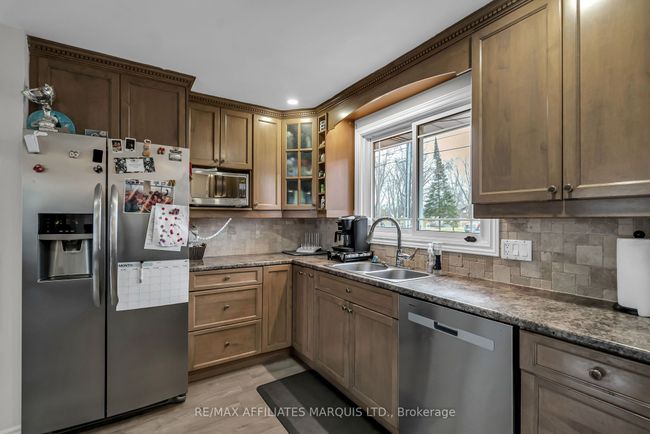 5 Fraser St, House other with 3 bedrooms, 2 bathrooms and 5 parking in Saint Andrews West ON | Image 8