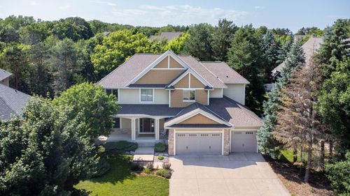 18658 Ponderosa Ct, Eden Prairie, MN, 55347-5032 | Card Image