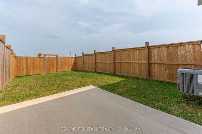 10 Spring Crest Way, House attached with 3 bedrooms, 3 bathrooms and 1 parking in Thorold ON | Image 24