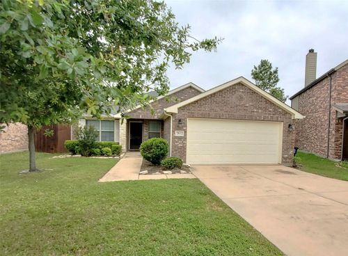 2832 Cresent Lake Dr, Little Elm, TX, 75068-7362 | Card Image