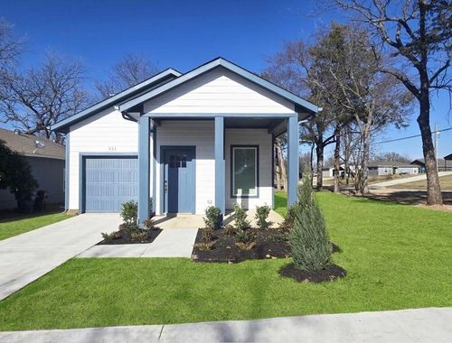 331 E Hull St, Denison, TX, 75021-4921 | Card Image