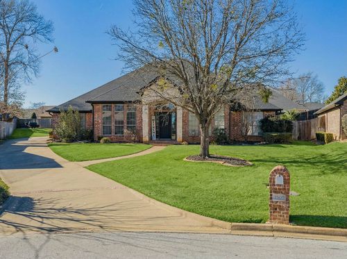 1605 Spyglass Dr, Longview, TX, 75605-2689 | Card Image