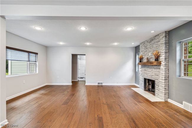 271 Wall Rd, House other with 3 bedrooms, 2 bathrooms and null parking in Doylestown OH | Image 6