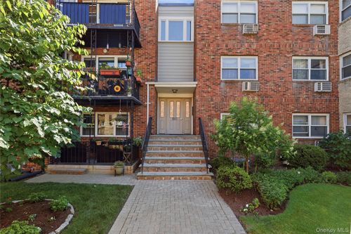 2e-152 B N Broadway, White Plains, NY, 10603 | Card Image