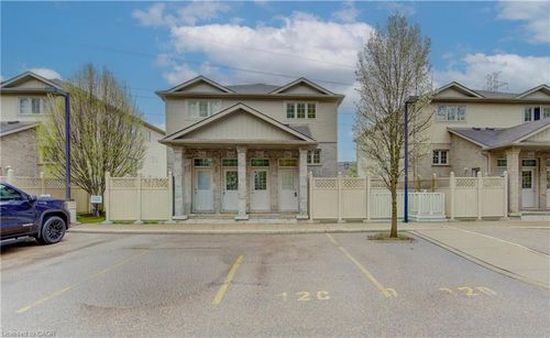 d12-1941 Ottawa St S, Kitchener, ON, N2E0C2 | Card Image