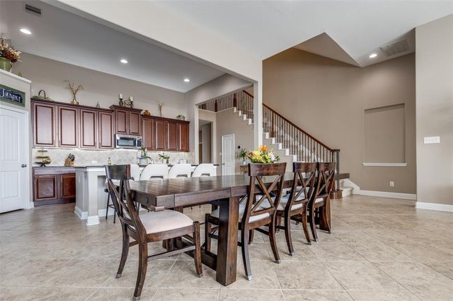 Dining | Image 10