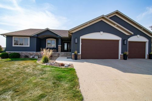 3102 Clairmont Rd, Bismarck, ND, 58503-0899 | Card Image