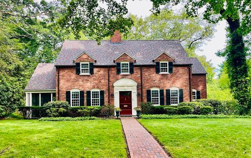46 Lincoln Rd, Wellesley, MA, 02481-6130 | Card Image