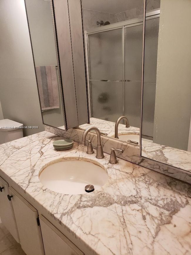 APT-1906 - 2301 S Ocean Dr, Condo with 1 bedrooms, 2 bathrooms and null parking in Hollywood FL | Image 13