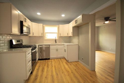 10705 Munn St, Houston, TX, 77029-2663 | Card Image