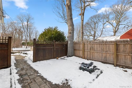 13 Country Greens Dr, Bellport, NY, 11713-2320 | Card Image