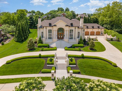 943 Squire Oaks Dr, Villa Hills, KY, 41017-1372 | Card Image