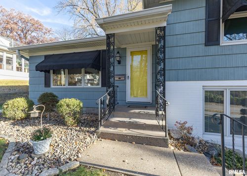 3332 16th St, Moline, IL, 61265-6044 | Card Image