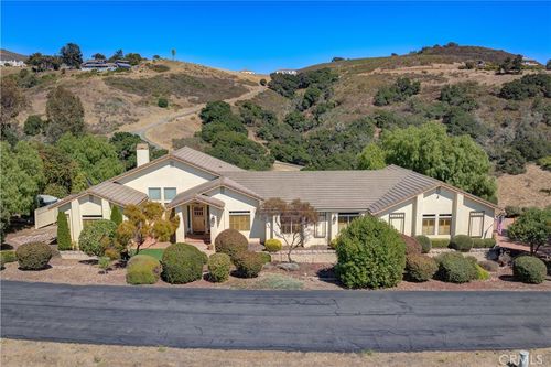 670 Highland Hills Rd, Nipomo, CA, 93444-9708 | Card Image