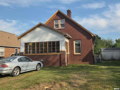 633 Oak St, Carmi, IL, 62821-1212 | Card Image