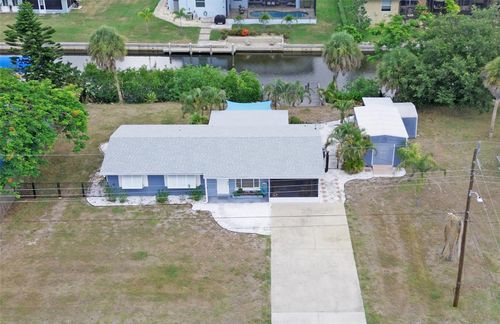 832 E 4th St, ENGLEWOOD, FL, 34223-4409 | Card Image