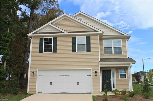 3300 Murchie St, Greensboro, NC, 27405-5296 | Card Image