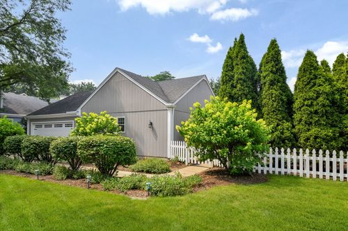 925 Churchill Dr, Naperville, IL, 60563-2058 | Card Image