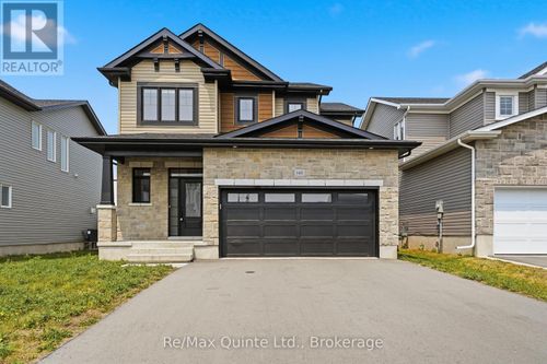 1418 Tulip Dr, Kingston, ON, K7P0S4 | Card Image