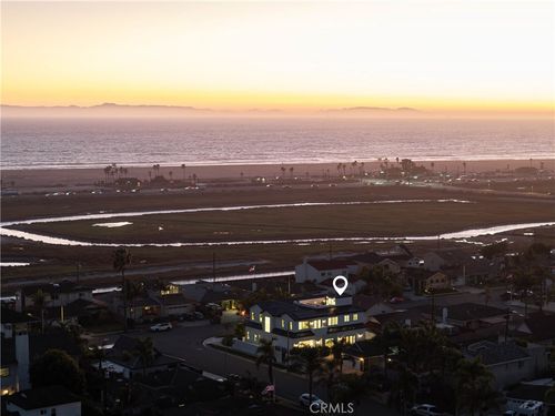 9121 Christine Dr, Huntington Beach, CA, 92646-8315 | Card Image