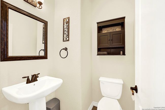 109 Park Way, House other with 4 bedrooms, 3 bathrooms and null parking in Poth TX | Image 24