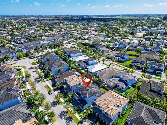 15124 Sw 176 Th Ter, House other with 4 bedrooms, 4 bathrooms and null parking in Miami FL | Image 33