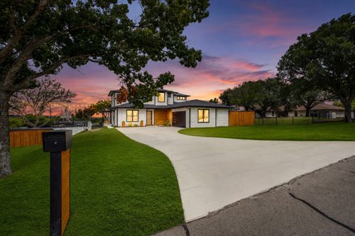 301 Paint Pony Trl N, Fort Worth, TX, 76108-4228 | Card Image