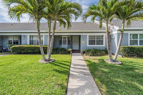 52 Brigton Ct, SAFETY HARBOR, FL, 34695-2637 | Card Image