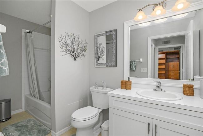APT-3115 - 2700 Cypress Trace Cir, Condo with 2 bedrooms, 2 bathrooms and 1 parking in NAPLES FL | Image 16