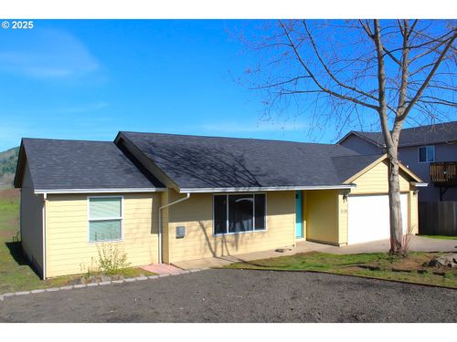 185 Se Lebleu Ln, Winston, OR, 97496-9200 | Card Image