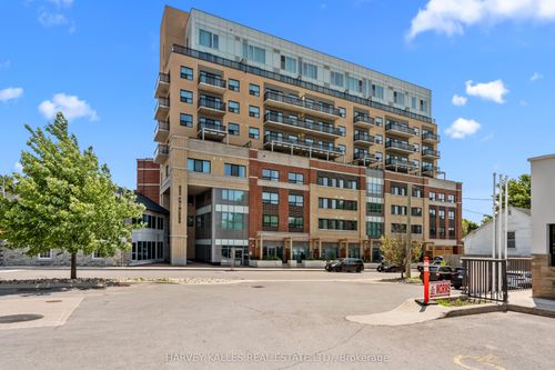 237-652 Princess St, Kingston, ON, K7L1E5 | Card Image