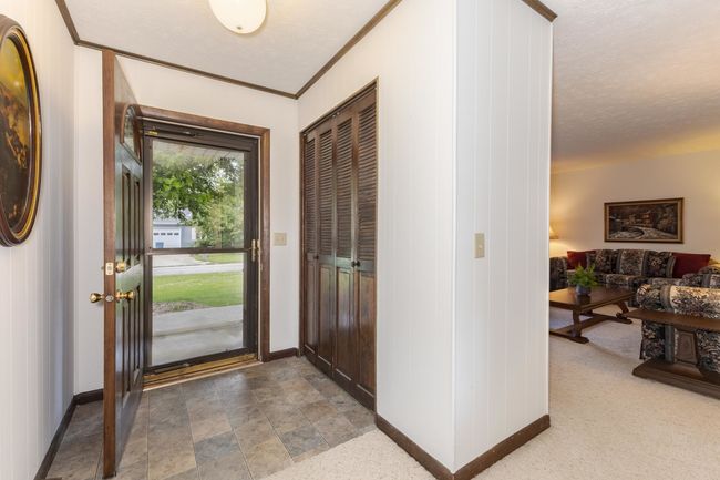 305 S 8 Th Ave, House other with 3 bedrooms, 1 bathrooms and 2 parking in Chenoa IL | Image 4