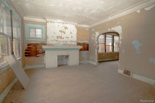 3298 Clairmount St, Detroit, MI, 48206-1936 | Card Image