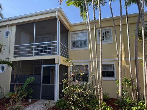 c-320 Se 10th St, Pompano Beach, FL, 33060-8830 | Card Image