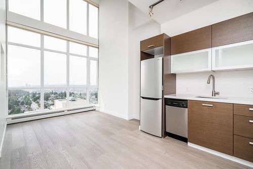 2507-10777 University Dr, Surrey, BC, V3T0E6 | Card Image