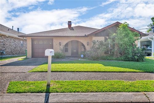 908 Martin Behrman Walk, Metairie, LA, 70005-2140 | Card Image