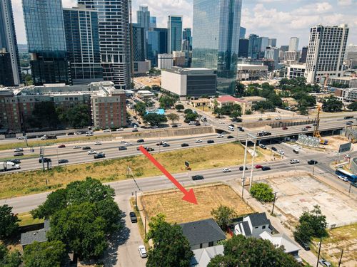 900 & 806 Willow Street, Austin, TX, 78702 | Card Image