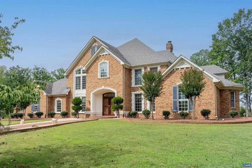 2576 S James River Hwy, WINGINA, VA, 24599-3143 | Card Image