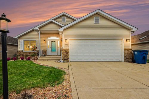 332 Carey Ln, Chesterton, IN, 46304 | Card Image
